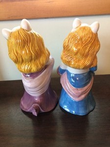 lot 166 image: Miss Piggy Bank and Pen Holder