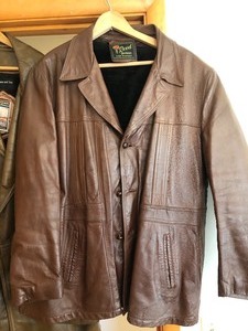 lot 184 image: Two Mens Leather Coats (Size XXL)