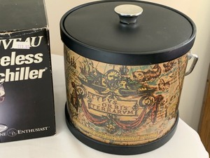 lot 217 image: Wine Accessories