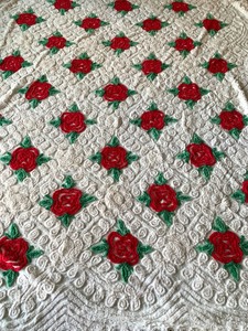 lot 222 image: Beautiful Chenille Bedspread