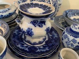 lot 224 image: Assortment of Flow Blue and Blue Willow Dish Ware