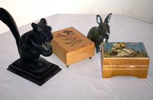 lot 231 image: Vintage Cuteness