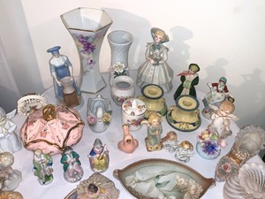 lot 232 image: From the Curio Cabinet