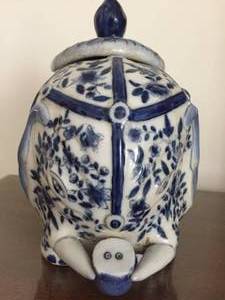 lot 246 image: Ceramic Elephant Jar