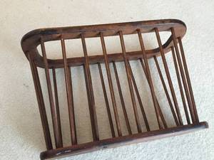 lot 276 image: Wooden Magazine Rack