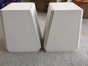 lot 292 image: Polk Audio Speakers