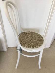lot 297 image: Single White Vintage Chair & Pad