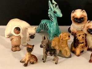 lot 313 image: Vintage Small Animal Figurines