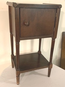 lot 262 image: Vintage Wooden Accent Table with Storage