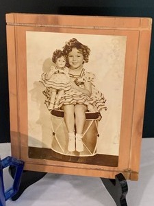 lot 355 image: Shirley Temple Items
