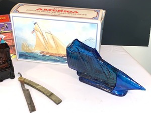lot 357 image: Mens Vanity Items