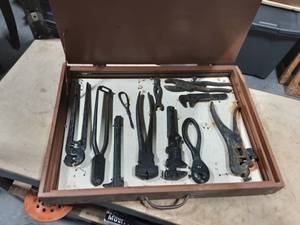 lot 9 image: Vintage Hand Tool Collection In Display Case