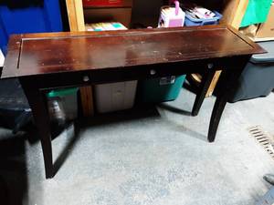 lot 38 image: Console Table With 3-Drawers 48x14x30