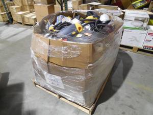 lot 15 image: WHOLESALE PALLET LOT OF WAGNER PAINT  STAIN SPRAYERS