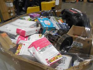 lot 46 image: WHOLESALE PALLET LOT OF GENERAL MERCHANDISE, SMALLS- TOOLS,HARDWARE ITEMS