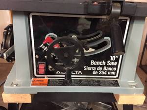 lot 20 image: Delta 10 Inch Bench Saw