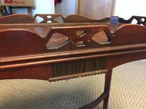 lot 36 image: Ornate Wooden End Table