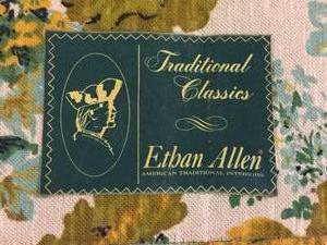 lot 47 image: Vintage Floral Traditional Classics Ethan Allen Couch