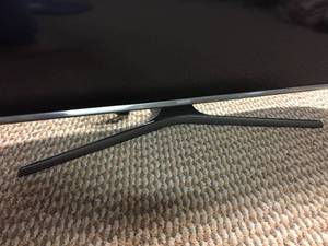 lot 72 image: Samsung TV