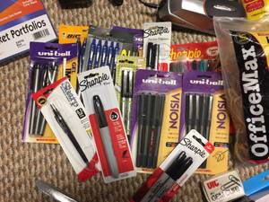 lot 89 image: Huge Office Supply Lot
