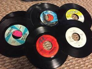 lot 128 image: Large Lot of 45s