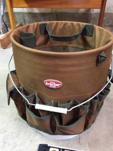 lot 199 image: Bucket Boss Full of Tools