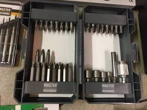 lot 215 image: Hardware Lot