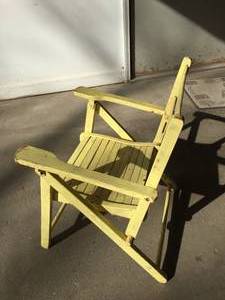 lot 243 image: Vintage Childs Wooden Chair