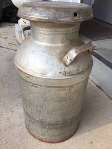 lot 261 image: Vintage Milk Can