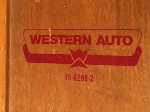 lot 317 image: Western Auto Creeper
