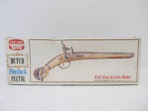 lot 45 image: NOS Vintage Life-Like Hobby Kits Dutch Flintlock Pistol