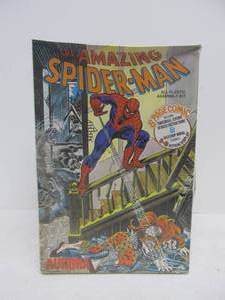 lot 93 image: NOS Vintage Aurora Comic Series SPIDERMAN wComic