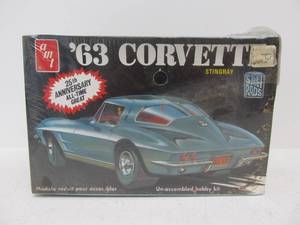 lot 95 image: NOS Vintage AMT 63 Corvette