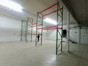 30ft Husky Teardrop Pallet Rack System