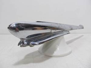 lot 34 image: Large Vintage Chrome 1949-50 ChevyGMC Truck Hood Ornament