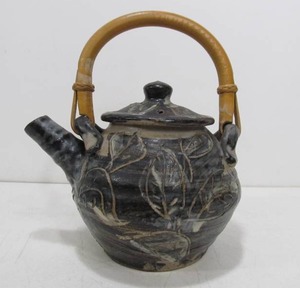 lot 42 image: Signed Vintage Studio Art Pottery Teapot