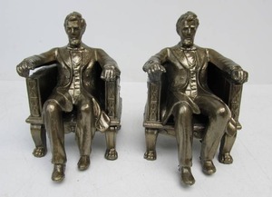 lot 60 image: Pair of Abraham Lincoln Full Body Bookends
