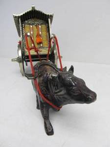 lot 73 image: Large HEAVY Vintage Cast Iron Bull Pulling CabCart