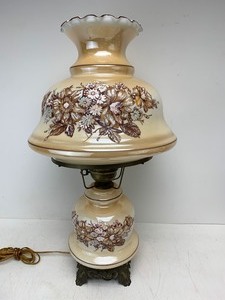 lot 77 image: LARGE Vintage Hand Painted Glass Table Lamp
