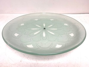 lot 68 image: LARGE Signed PRIMA DONNA Etched Glass Platter
