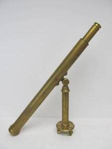 lot 49 image: Vintage VAN CORT Instrument Makers Solid Brass Telescope