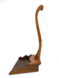lot 89 image: Early Antique Primitive Oak & Copper Pan w Tall Handle