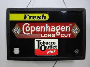 lot 136 image: Copenhagen Long Cut Lighted Chewing Tobacco Sign