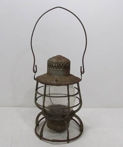 lot 140 image: Antique Northern Pacific Railway Lantern