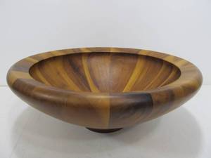 lot 213 image: Quality Large NAMBE Wood Centerpiece Bowl