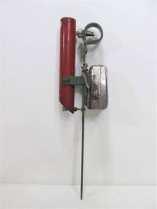 lot 222 image: Working Vintage Fishing Rod Holder wBuzzer Alarm