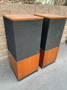 lot 7 image: Large Working Matching Pair of RTR Model 280 DR Tower Speakers