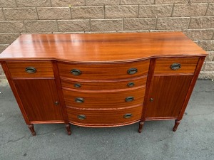 lot 2 image: Beautiful Vintage Federal Style Sideboard  Buffet