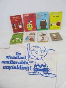 lot 233 image: Group of Vintage PEANUTS Books & Pillowcase 