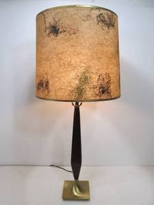 lot 274 image: Mid Century Danish Modern Style Table Lamp